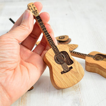 Guitarrita™ Wooden Guitar Pick Box