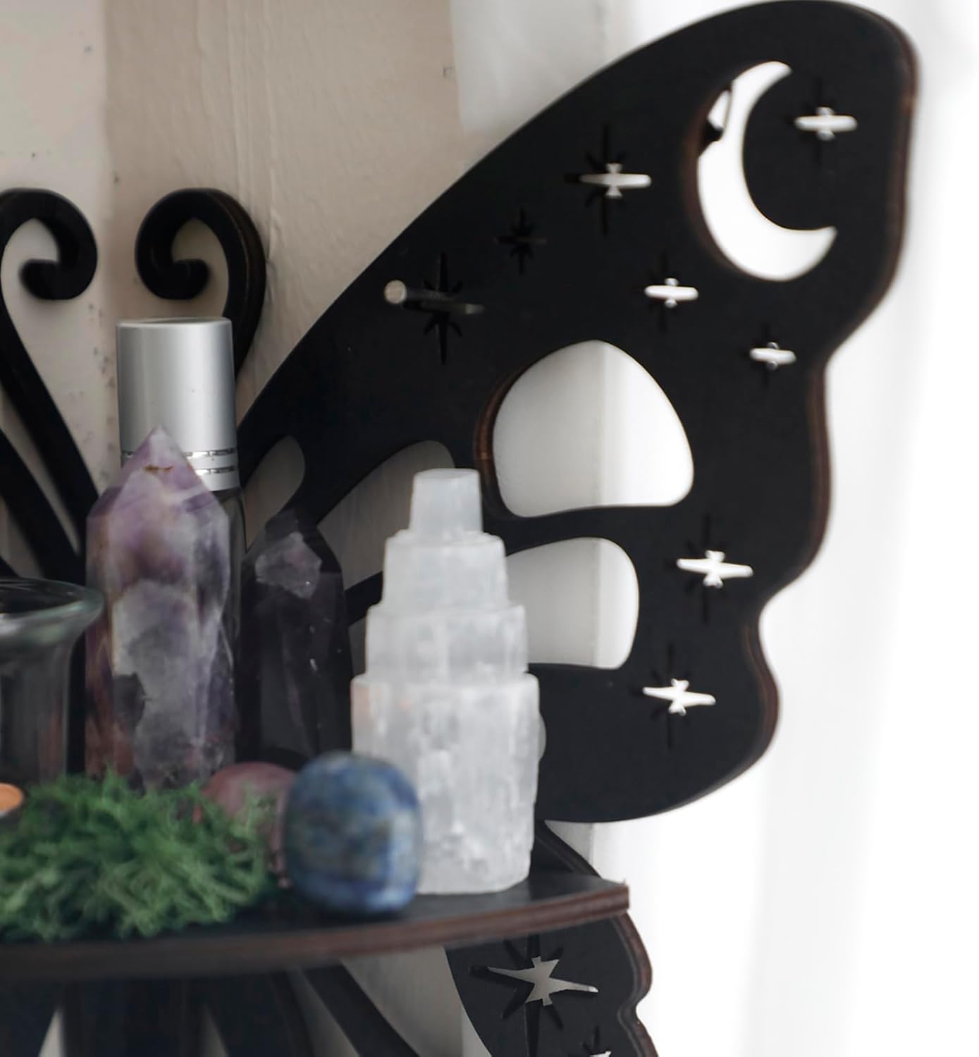 Artilady Crystal Shelf Display - 2 Pcs Lotus Buddha Floating Shelves for Wall Corner Floating Shelves for Crystals and Stone Display Bedroom Home Decor Aesthetic Witchy Gift for Women