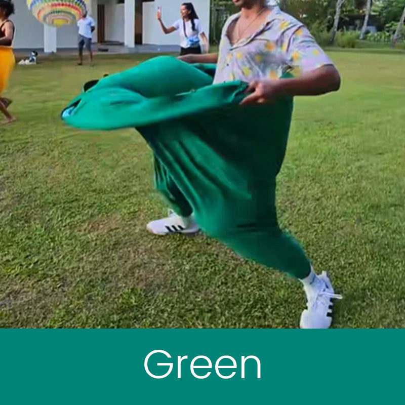 Pouchy™ - Outdoor catching game with giant pants