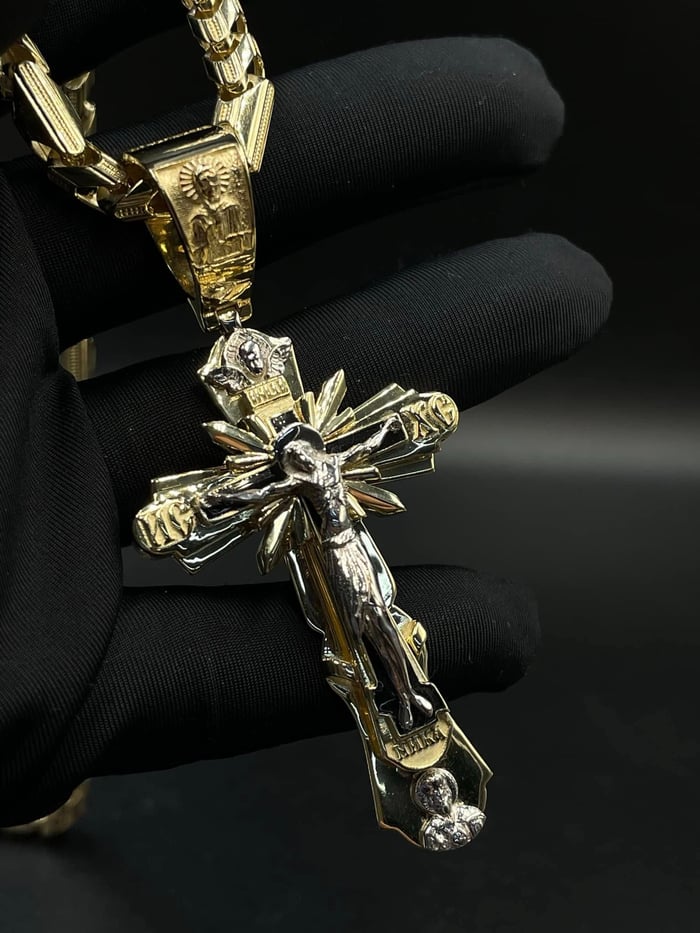 SacredCross – Consecration of the Holy Jesus Pendant