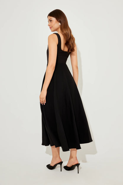 Inaya Classic Midi Dress