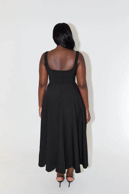 Inaya Classic Midi Dress