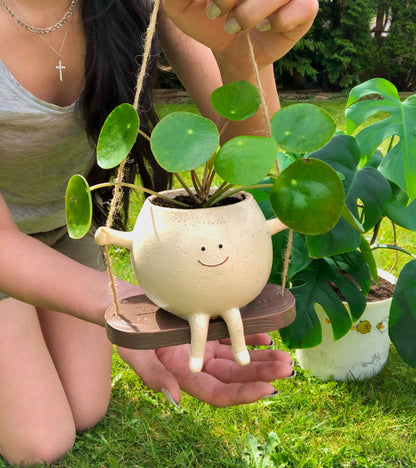 SwayBud™ - Swinging Plant Pot